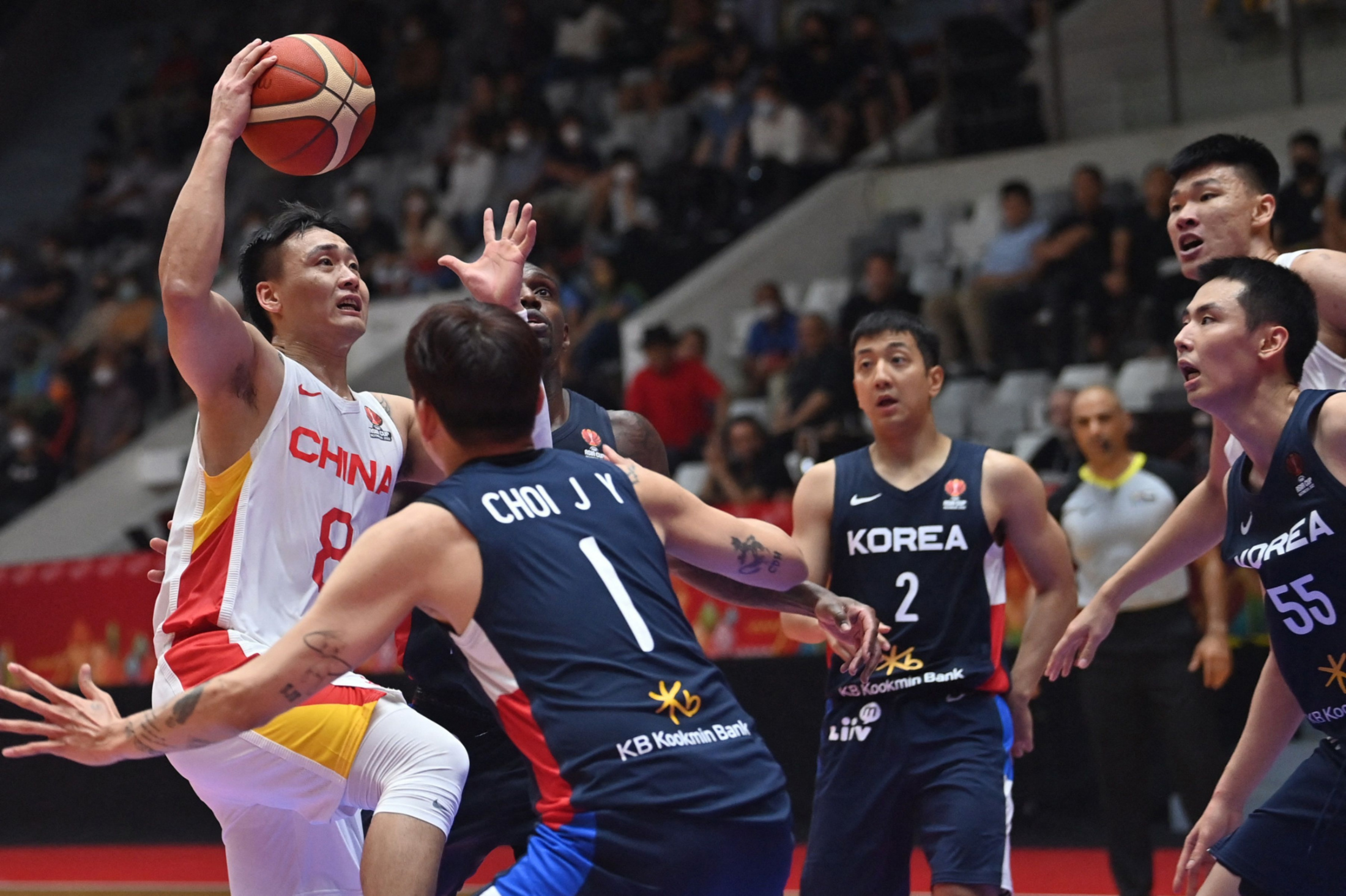 转折点！深圳男篮回应争议，法甲集结日攻防权衡，质疑声仍在，训练强度明显提升的简单介绍